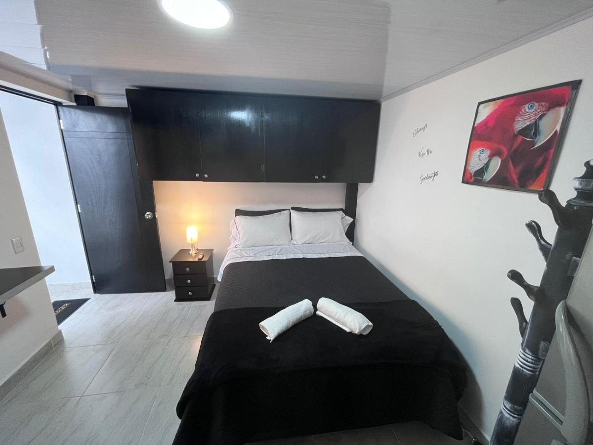 Hotel Edificio Santamarta Medellín Zewnętrze zdjęcie