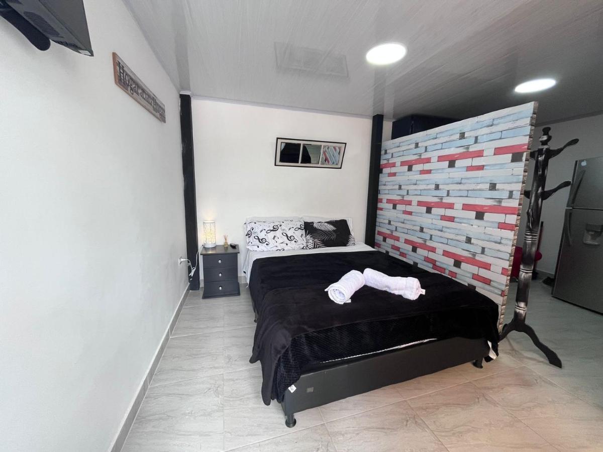 Hotel Edificio Santamarta Medellín Zewnętrze zdjęcie