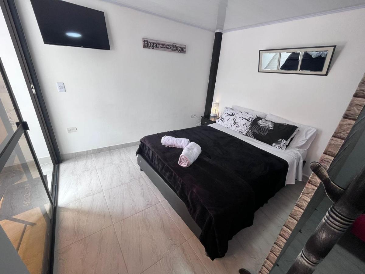 Hotel Edificio Santamarta Medellín Zewnętrze zdjęcie