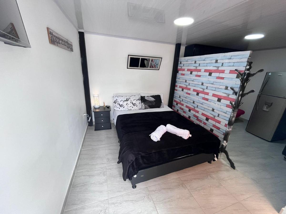 Hotel Edificio Santamarta Medellín Zewnętrze zdjęcie
