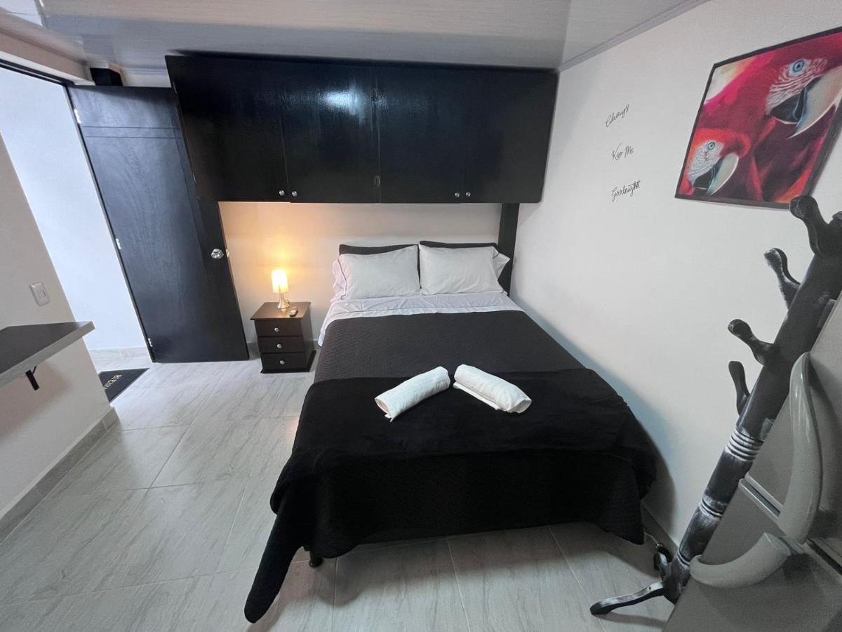 Hotel Edificio Santamarta Medellín Zewnętrze zdjęcie