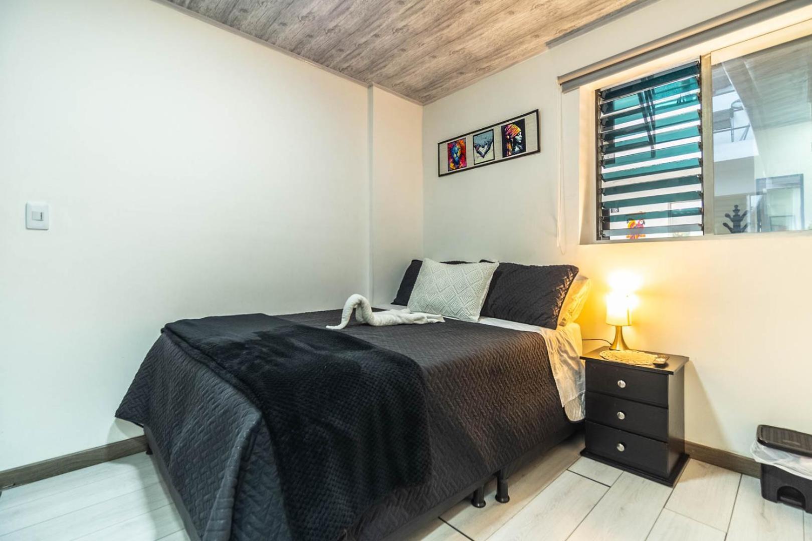 Hotel Edificio Santamarta Medellín Zewnętrze zdjęcie