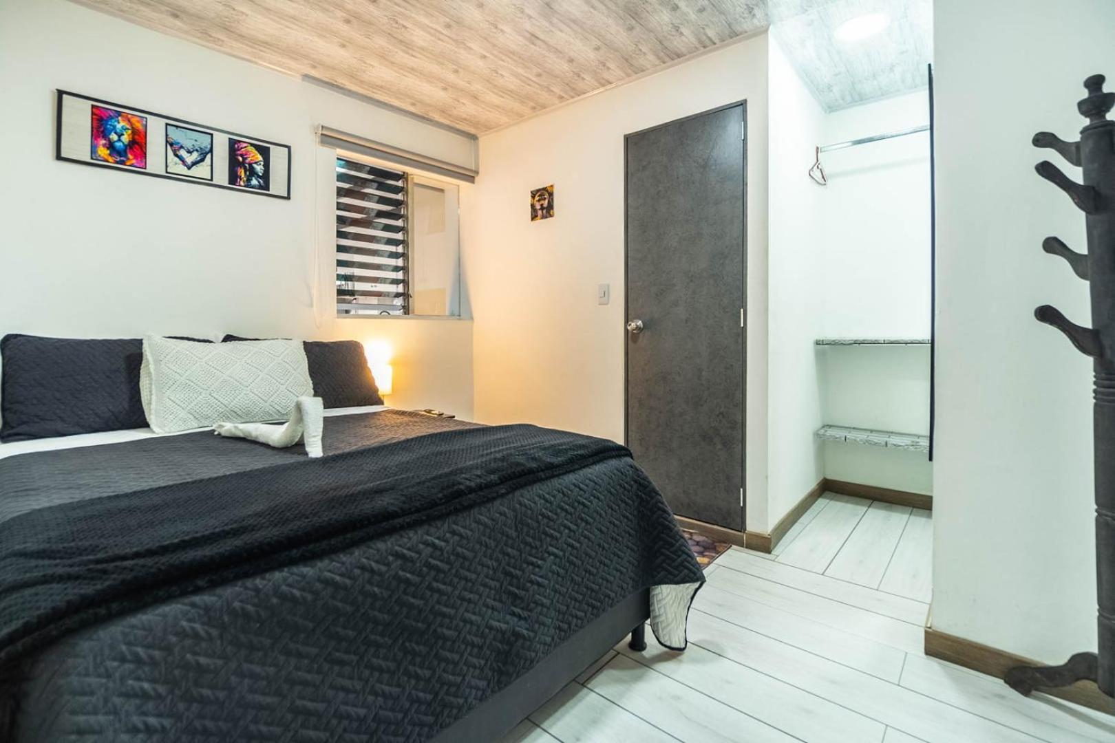 Hotel Edificio Santamarta Medellín Zewnętrze zdjęcie