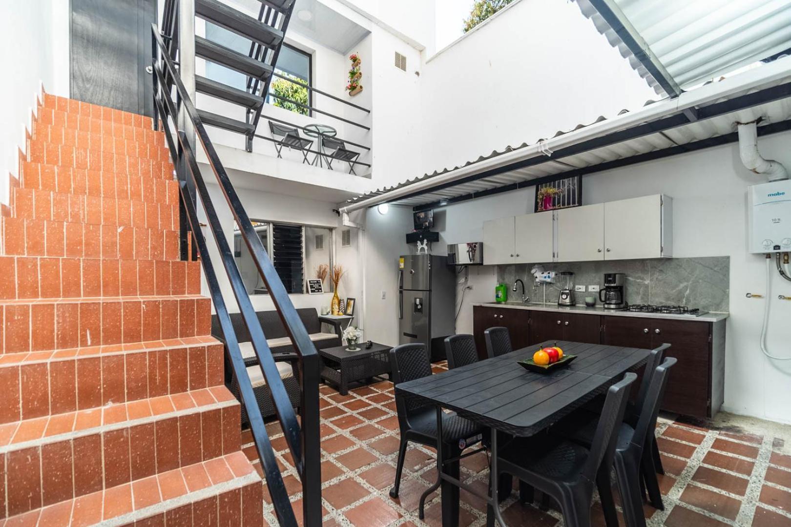 Hotel Edificio Santamarta Medellín Zewnętrze zdjęcie