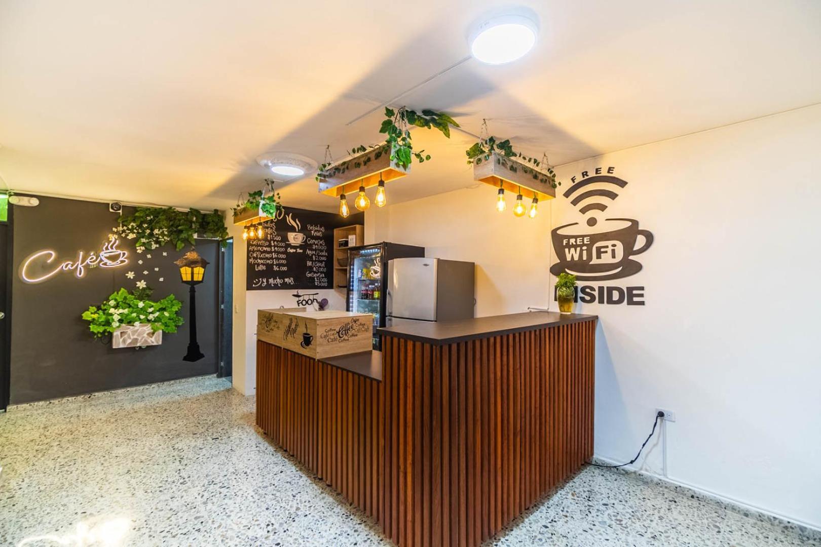 Hotel Edificio Santamarta Medellín Zewnętrze zdjęcie