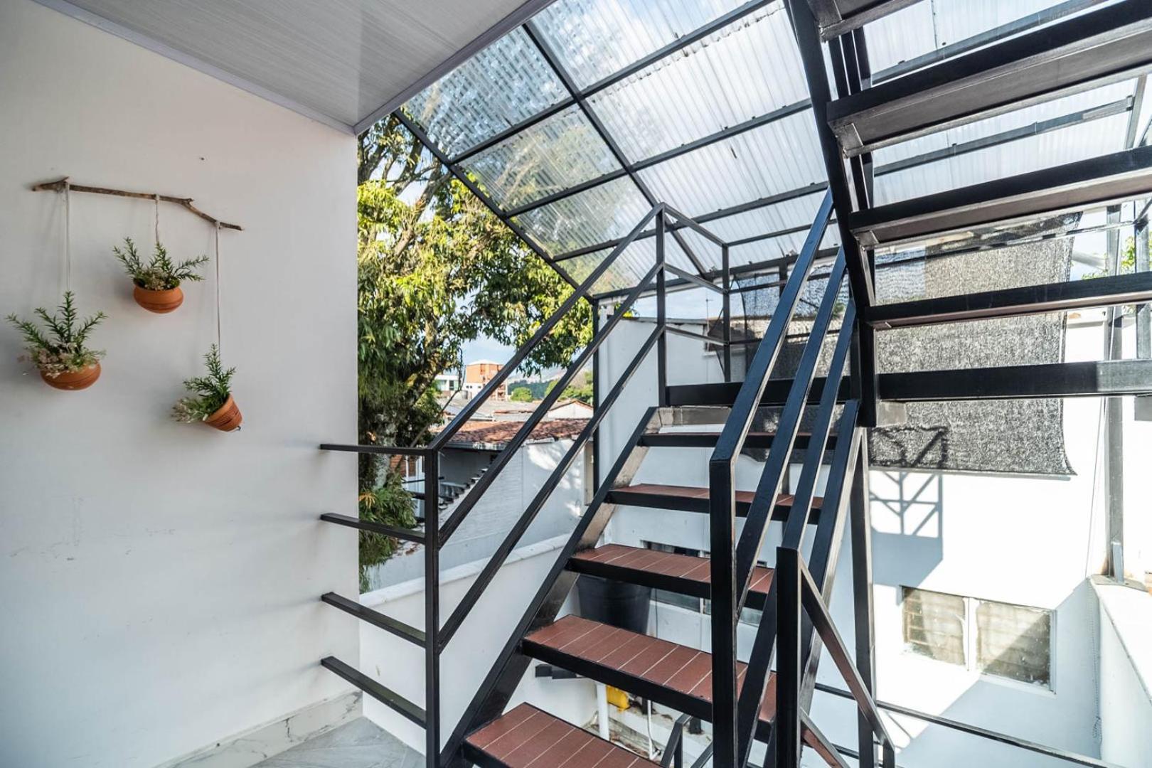 Hotel Edificio Santamarta Medellín Zewnętrze zdjęcie